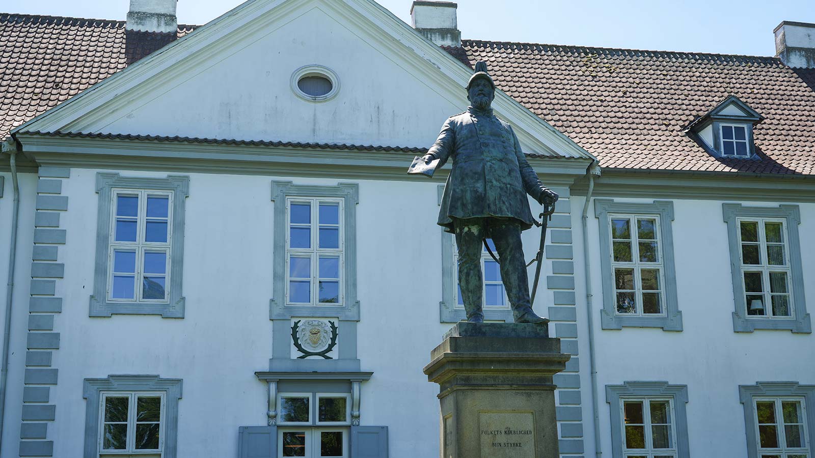 Frederik VII statue in the King's Garden