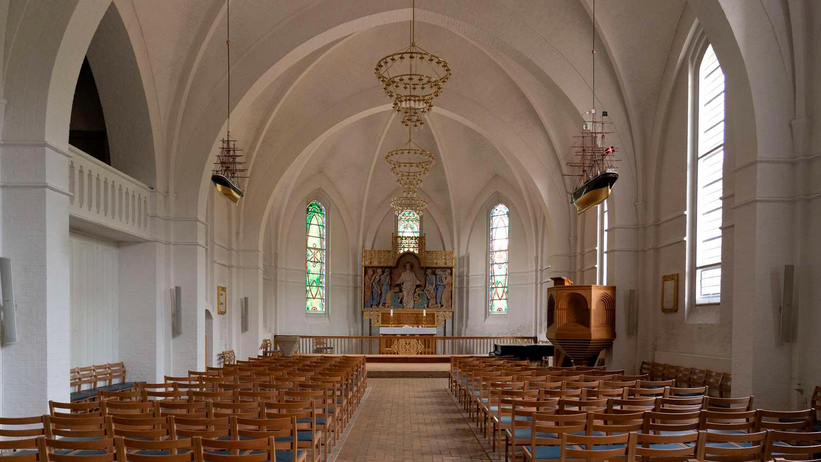 Fredens Kirke, Skibhusvej
