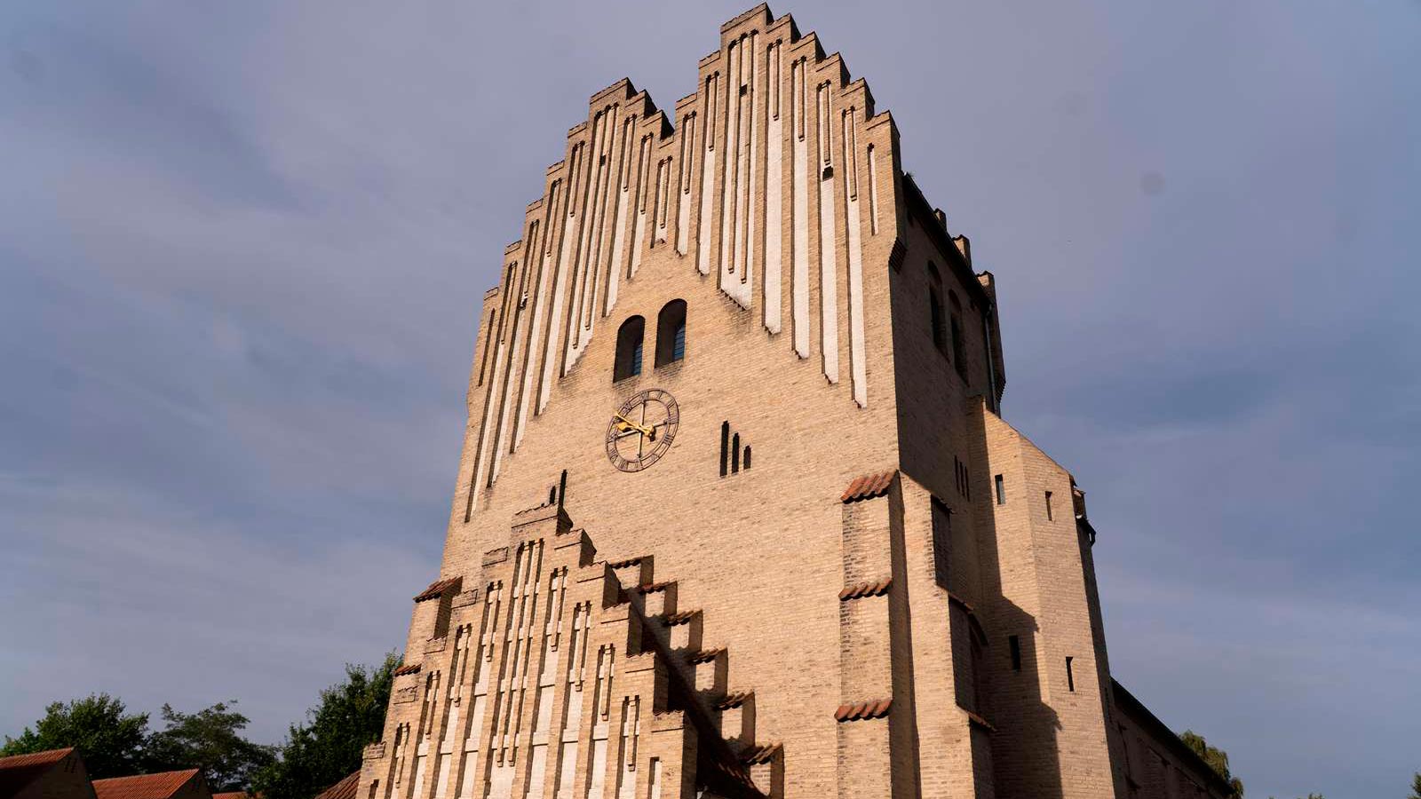 Fredens Kirke, Skibhusvej