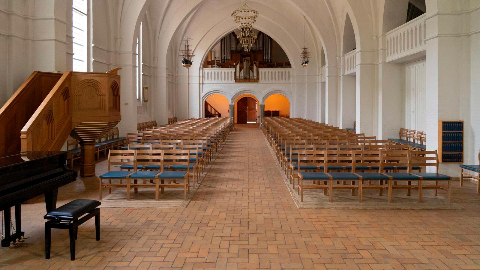 Fredens Kirke, Skibhusvej
