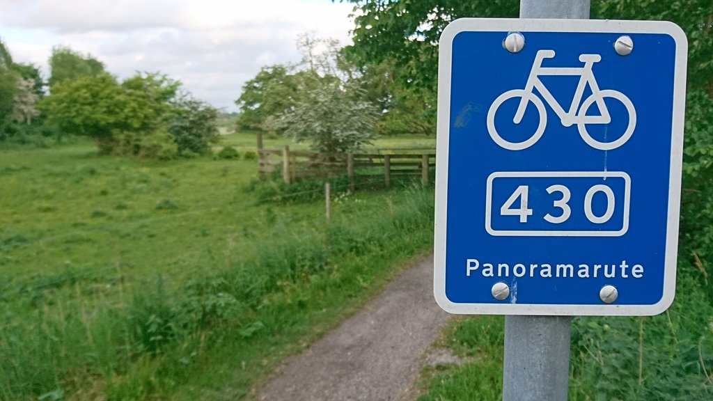 Skilt med Panoramarut og nummer