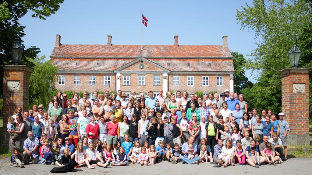 Group in front of the main building at Svanholm Manor.