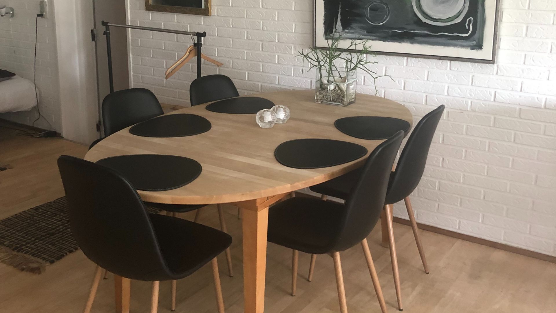 The dining room at Alina's and Gert's Bed and Breakfast