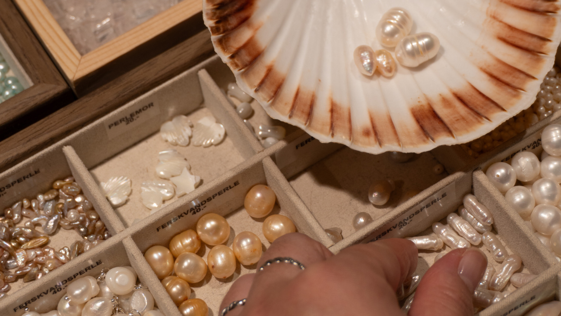 Perlebar hos Smyk&Hyg