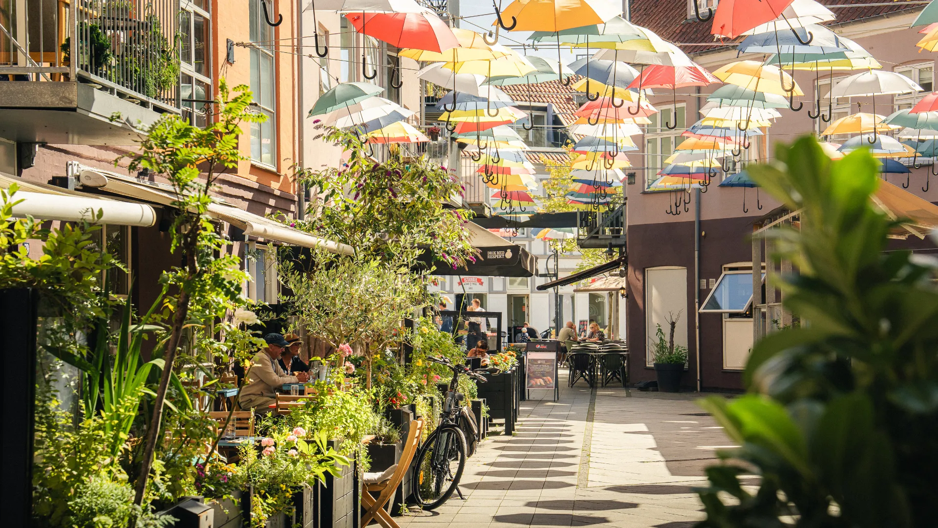 Cozy summer atmosphere in Vejle Midtpunkt