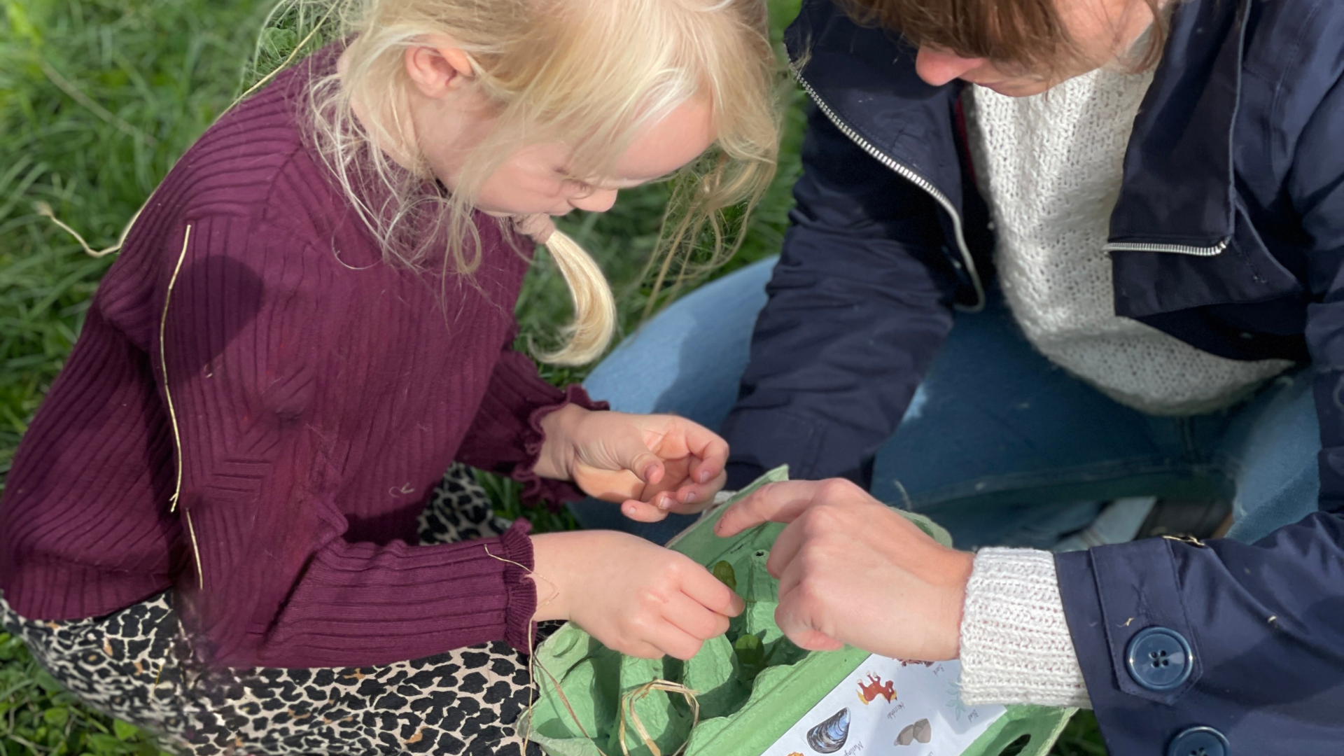Egg carton bingo during the Easter holidays at Tinnetgaard near Vejle