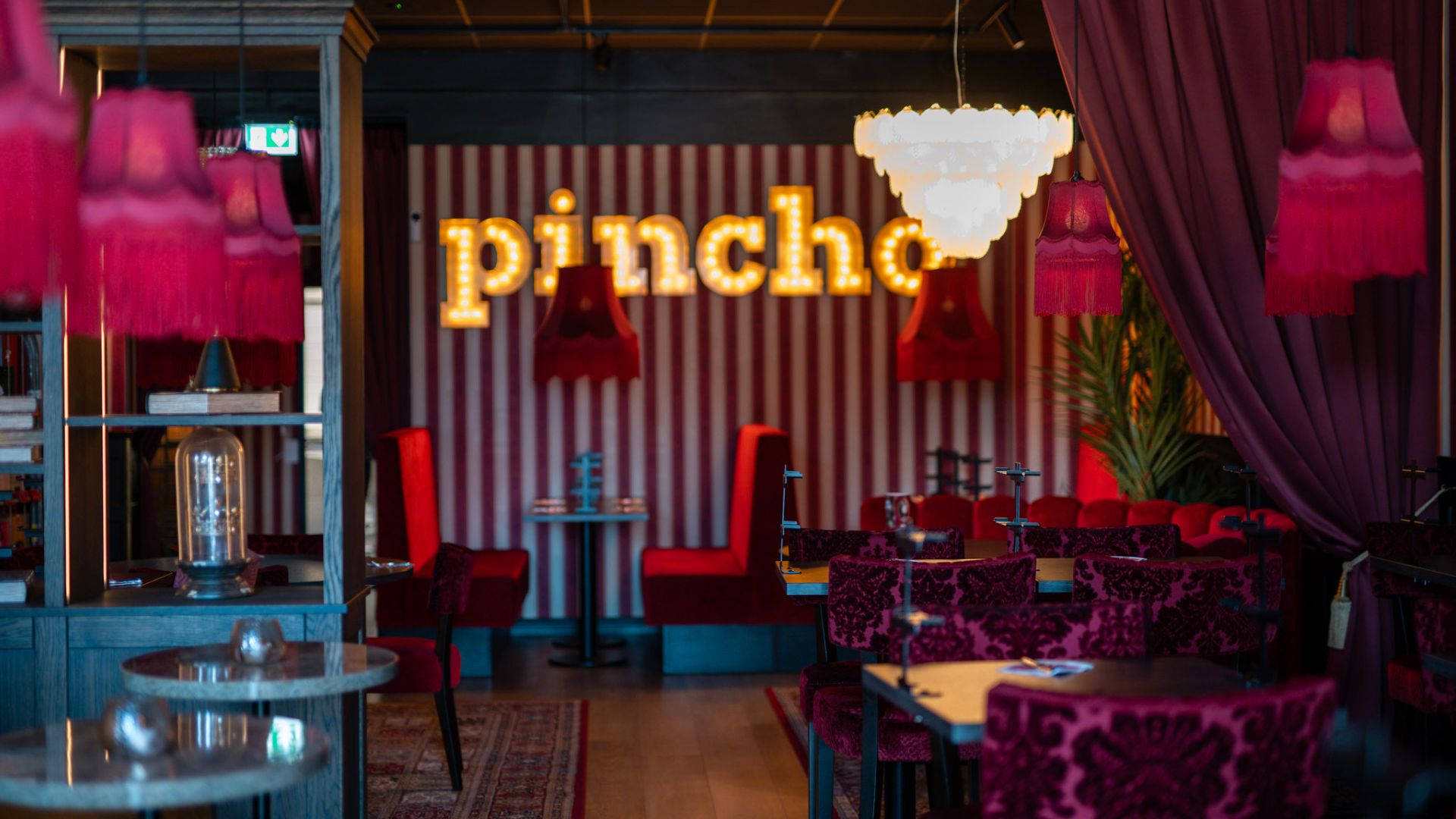 Stemningsfuldt interiør hos Pincho Nation