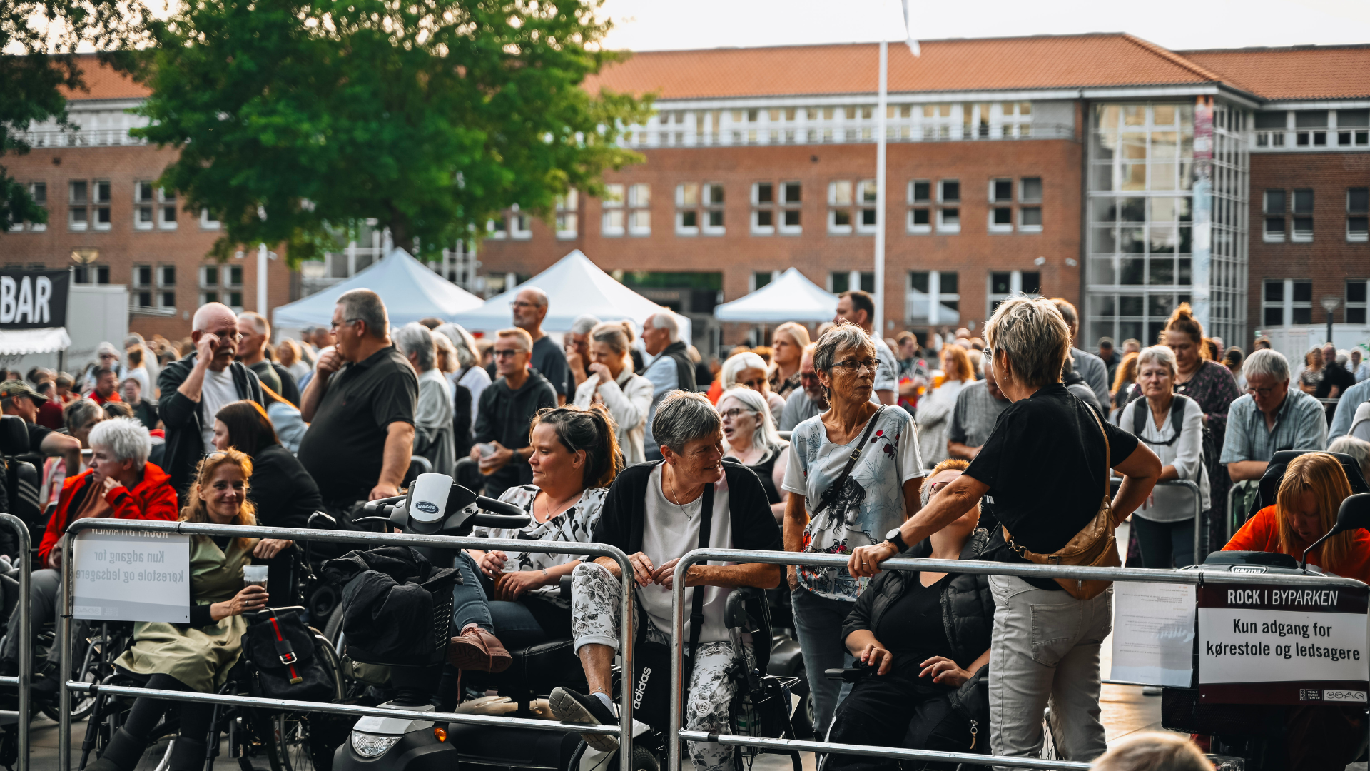 Wheelchair users at Rock i Byparken