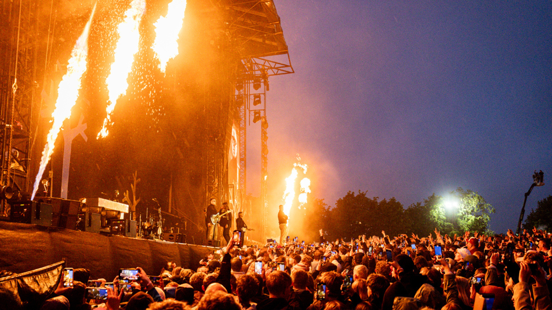 Koncert med Minds of 99 til Jelling Musikfestival