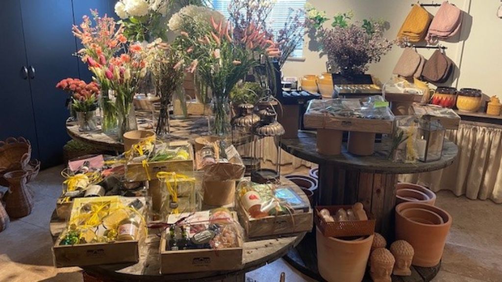 Gift baskets at Skotsgaard Farm Shop