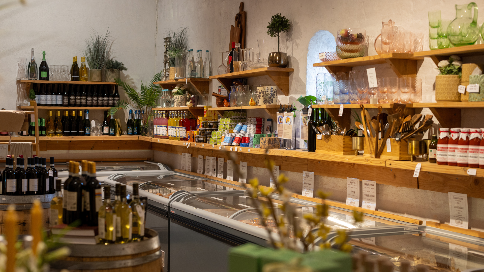 A fine selection of goods at Skotsgaard Farm Shop in Bredsten near Vejle