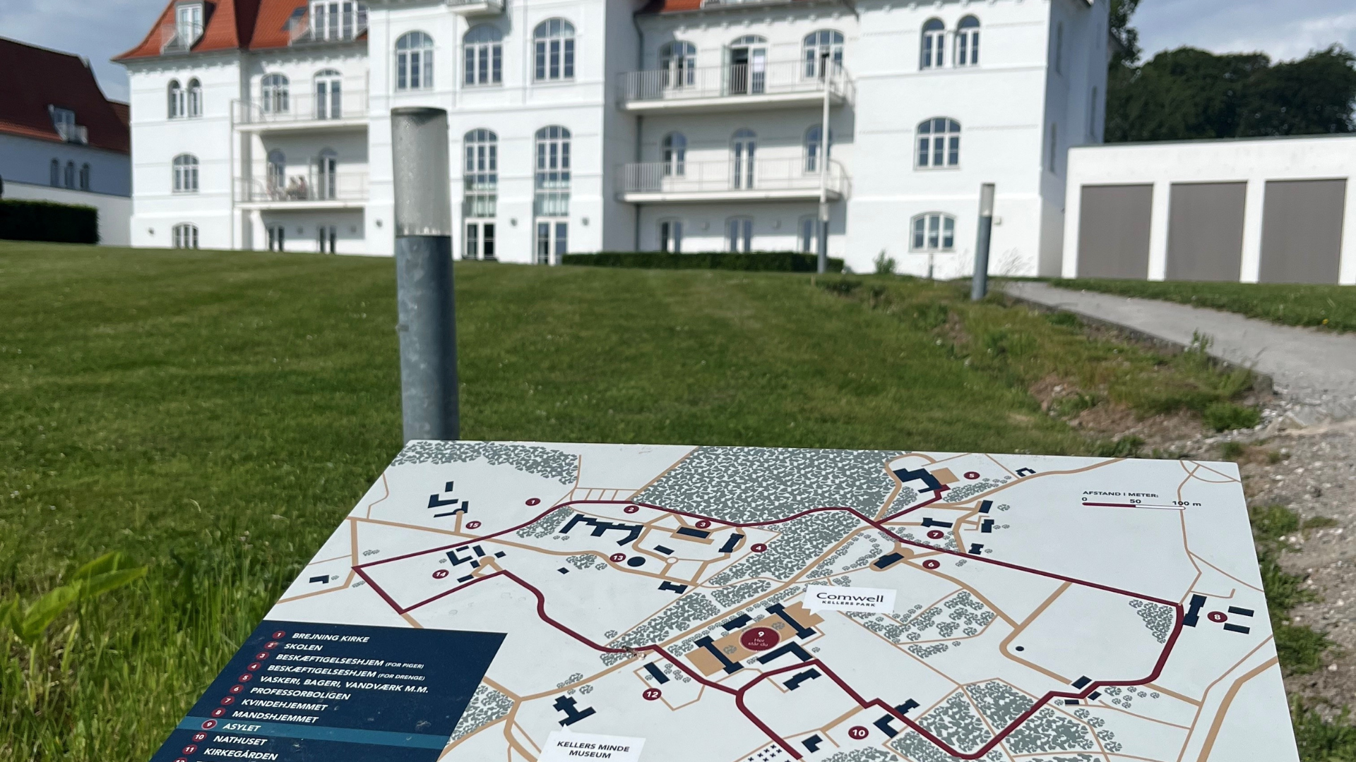 Übersichtskarte der historischen Wanderroute beim Comwell Kellers Park und dem Museum in Brejning am Vejle Fjord