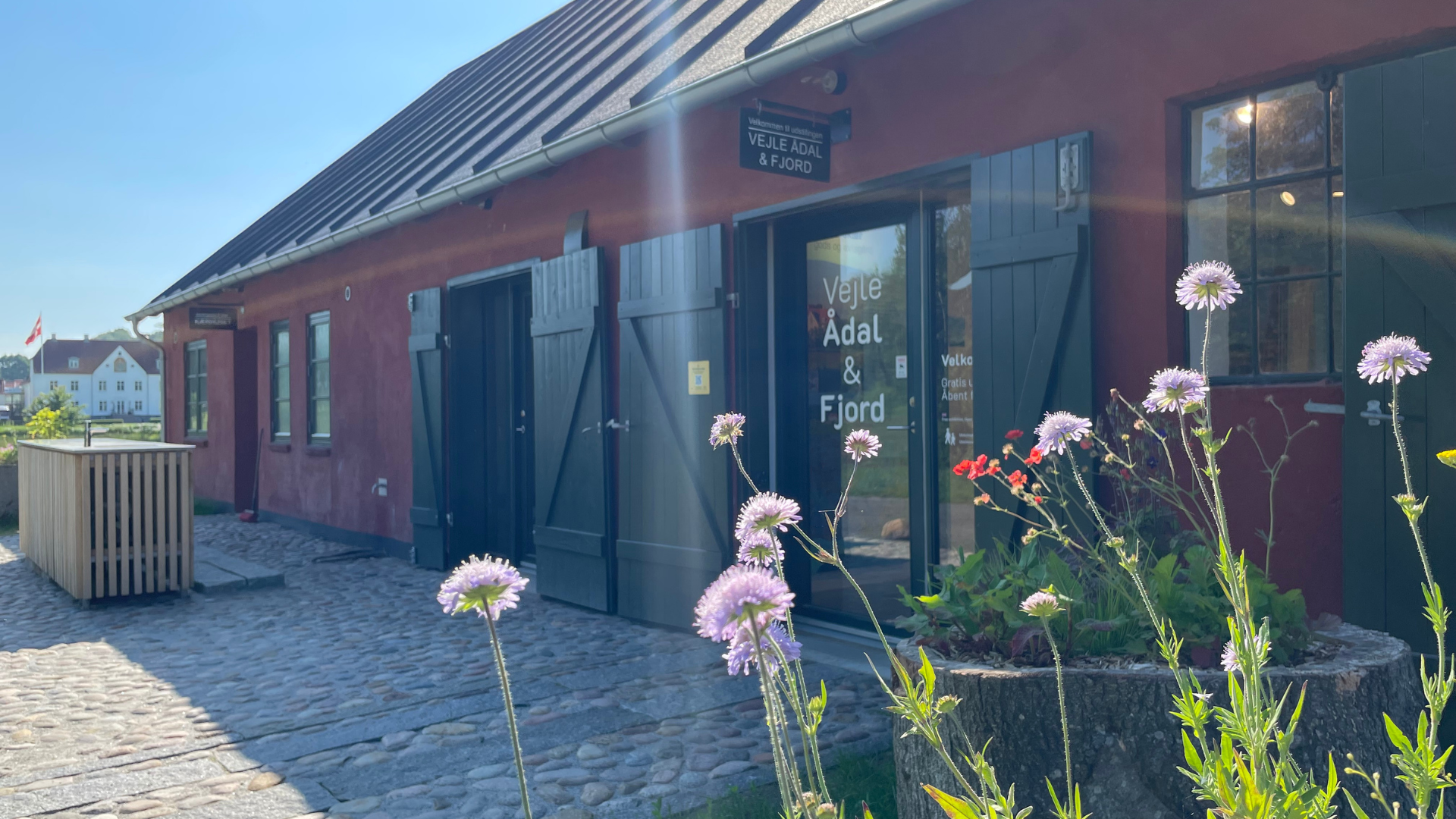 Udstilling om Vejle Ådal og Fjord en sommerdag