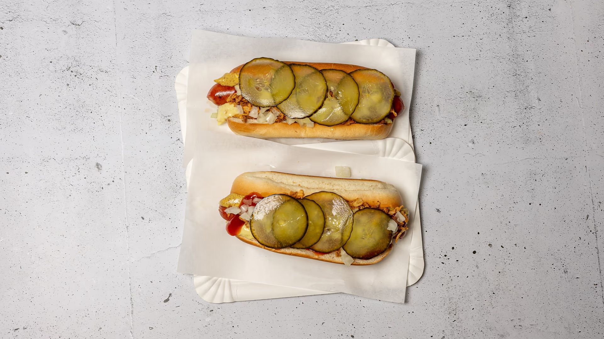 Grilled hotdogs with pickles and onions at Gadegrillen in Vejle
