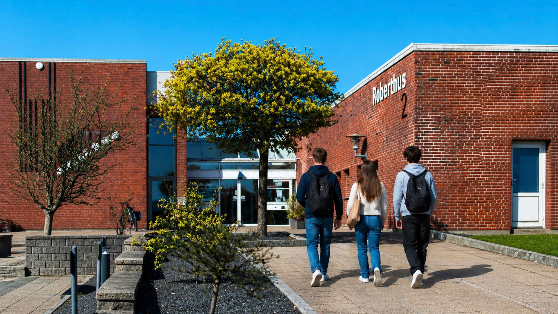 Der Haupteingang des Kulturhauses Roberthus in Egtved in der Nähe von Vejle