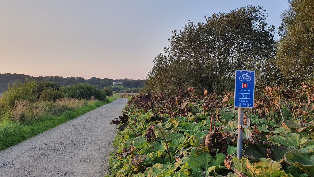 Fyrkatstien, Hobro to Fyrkat (2,6 km)