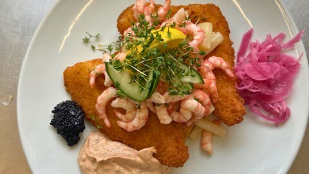 Fish fillet at Havnens Røgeri, Hvalpsund