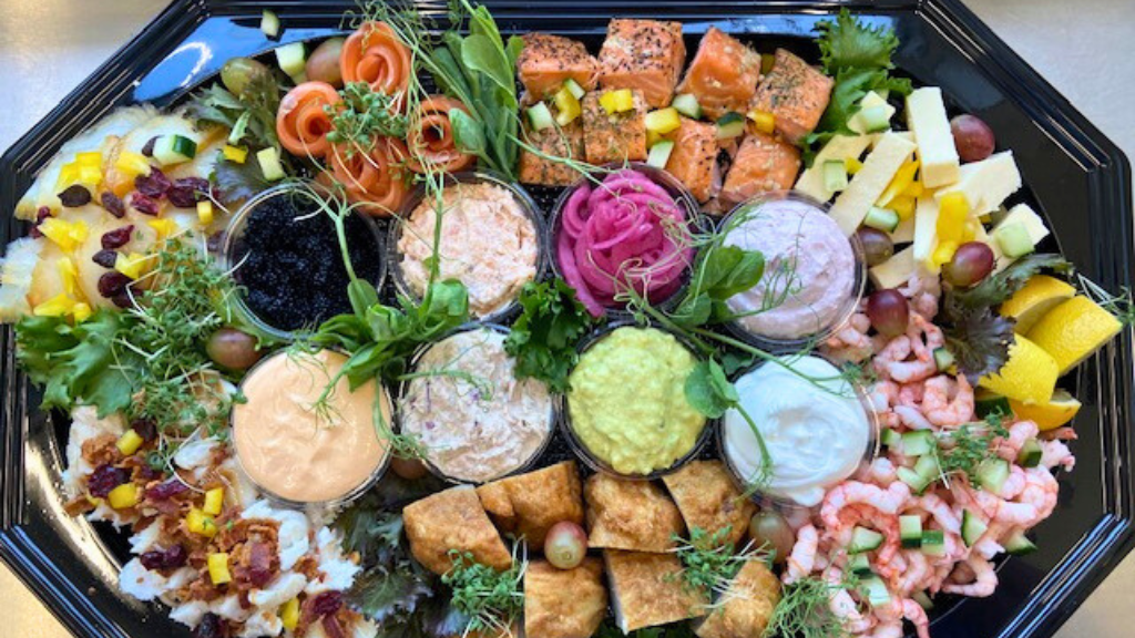 Fish Symphony at Havnens Røgeri, Hvalpsund