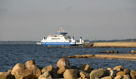 Hvalpsund-Sundsøre Ferry