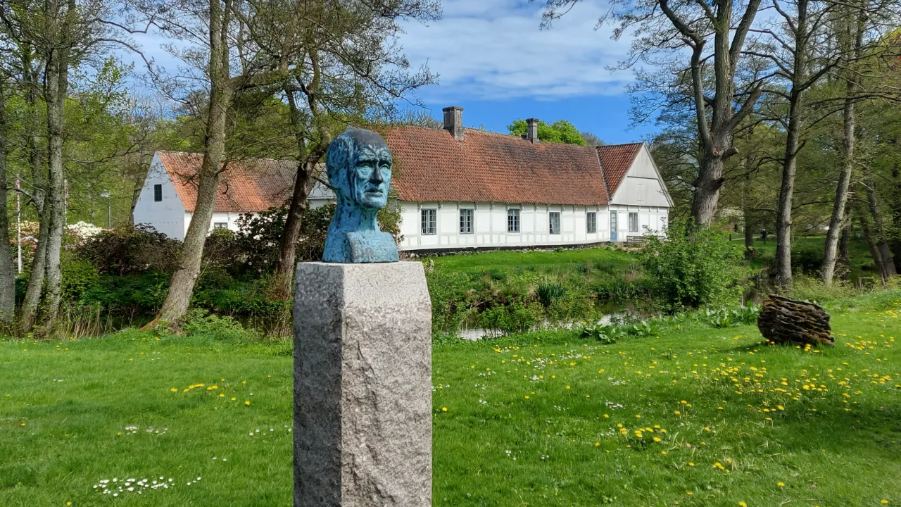 Bust of Boolsen