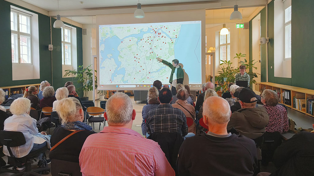 Lecture at the Archive