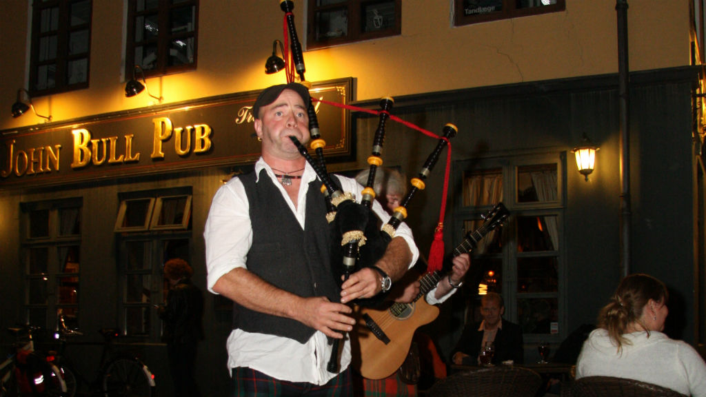 Bagpibe John Bull Pub