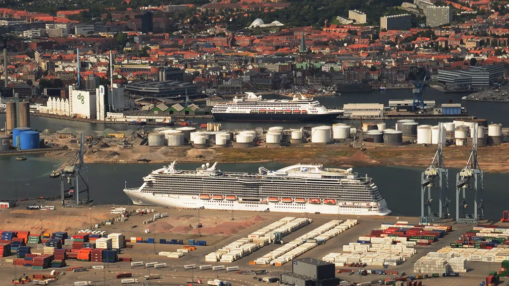 Aarhus Havn kan modtage verdens største containerskibe