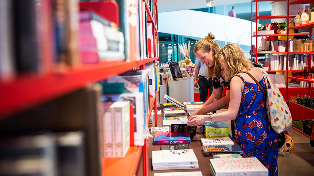 ARoS Butik - the ARoS Shop