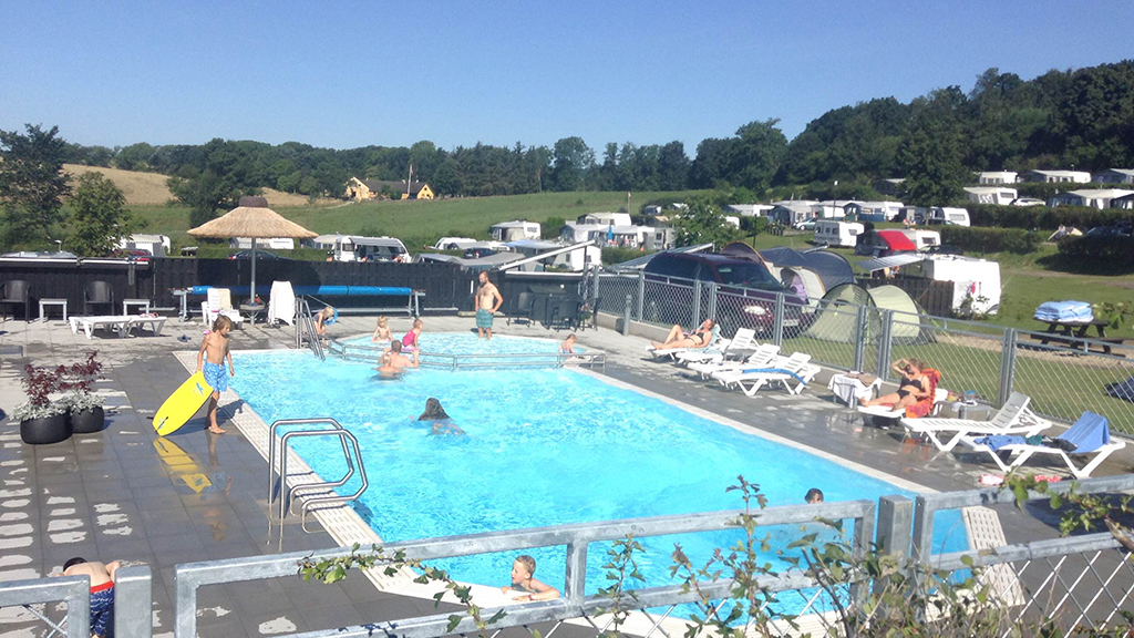 Kaløvig Strandgård Camping pool