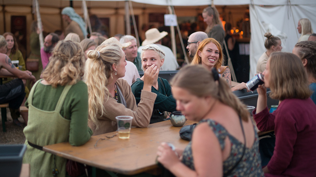 Hygge på vikingetræf Vikingedage ved Moesgaard Strand