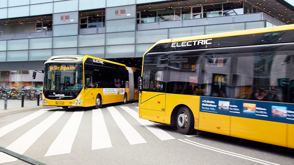 The yellow city buses in Aarhus