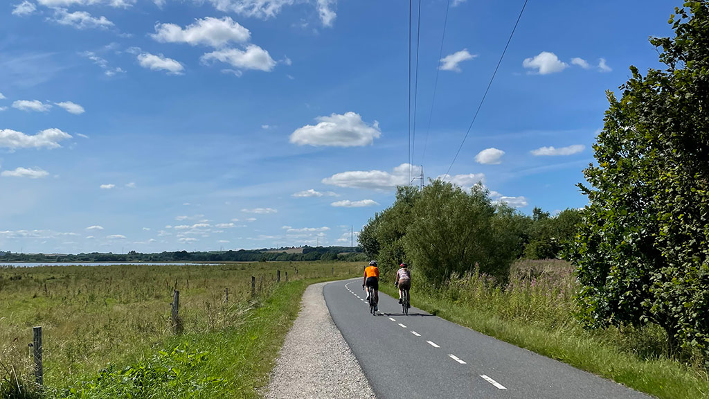 Cycling around Egå Engsø