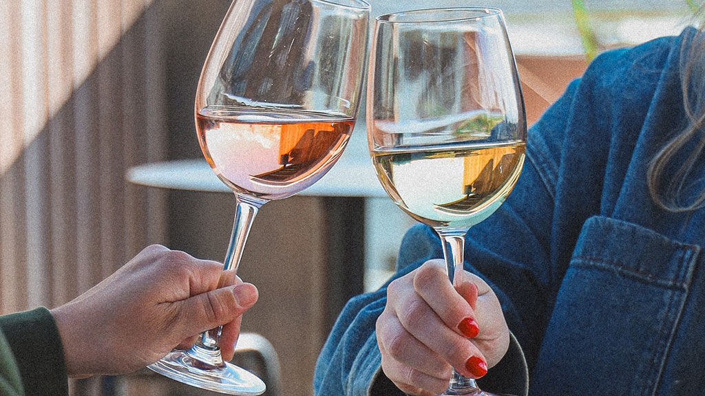 Nyd et glas vin på Salling ROOFTOP i Aarhus