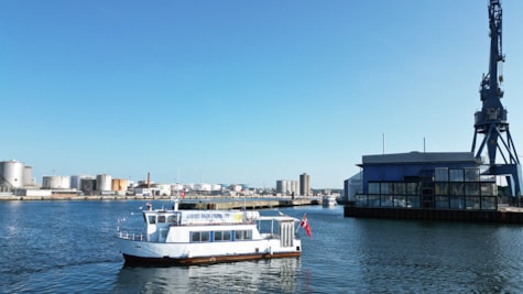 Aarhus Havnerundfart med blik til Aarhus havneområde