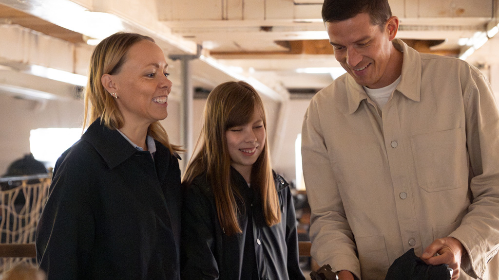 Familie på besøg på Fregatten Jylland