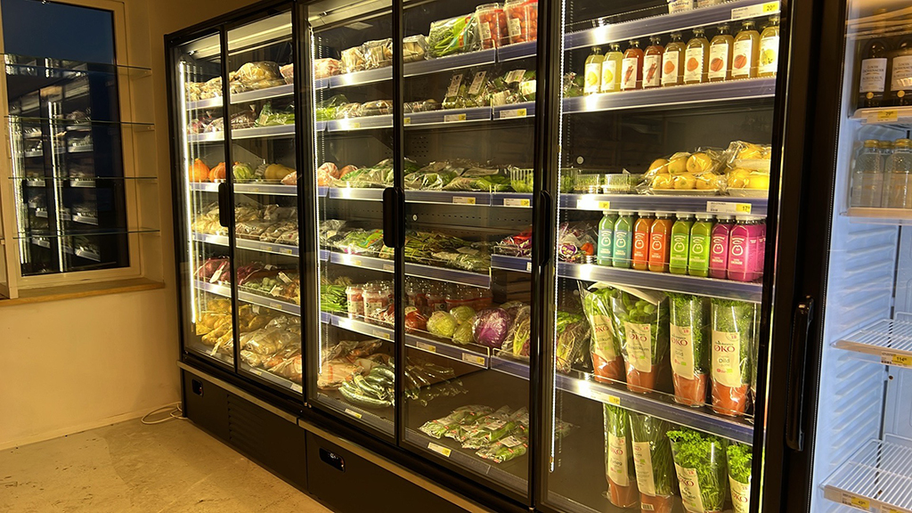 Køledisk hos Købmanden ved Havnen på Anholt