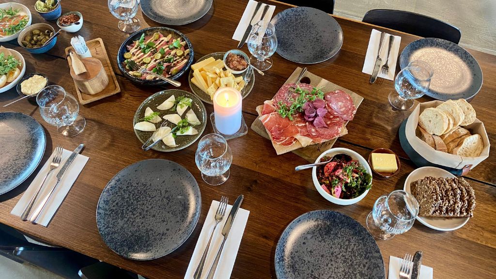 Lunch at Gubsø Garage