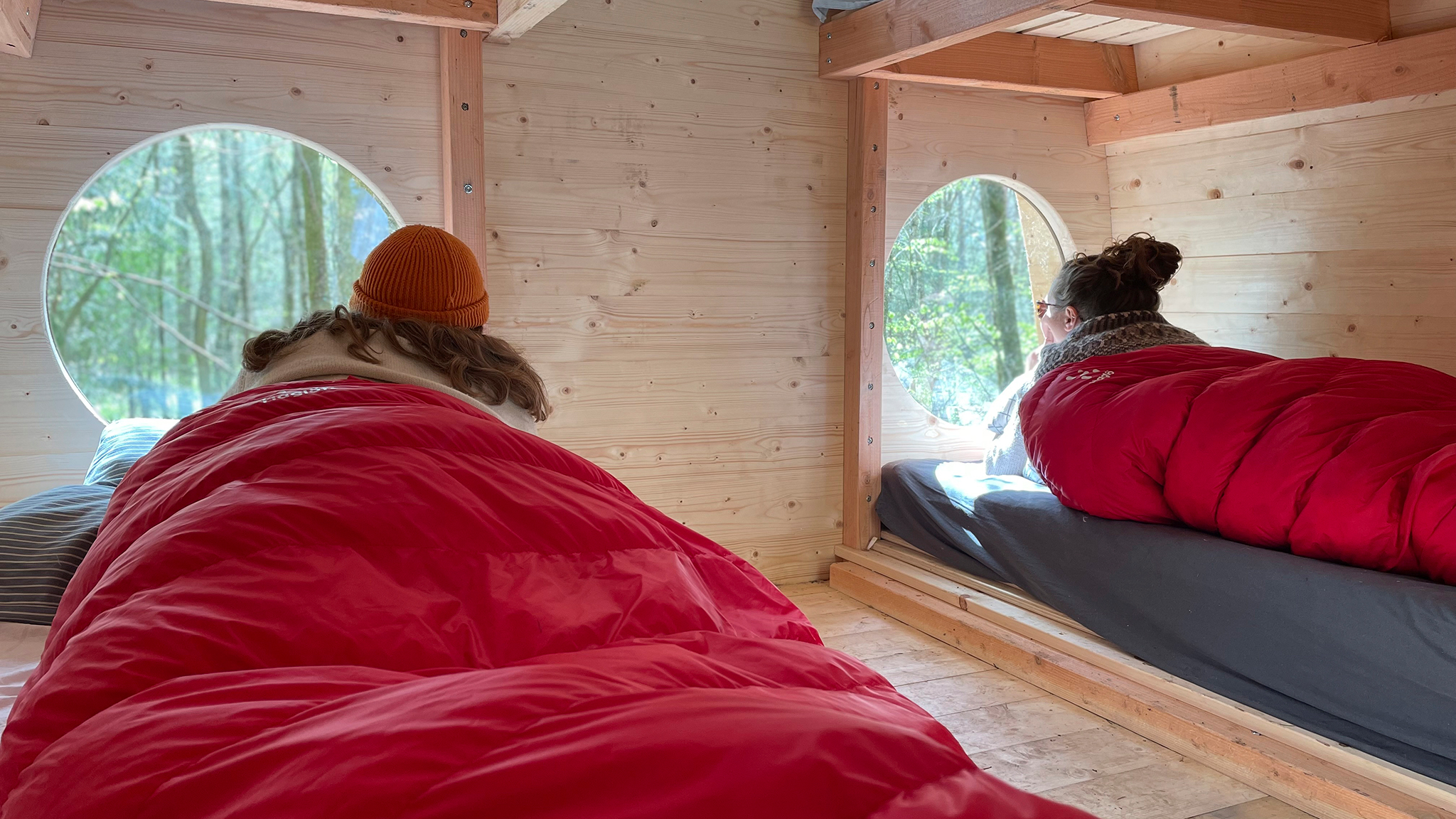A cosy time in the shelters at AQUA Aquarium & Zoo