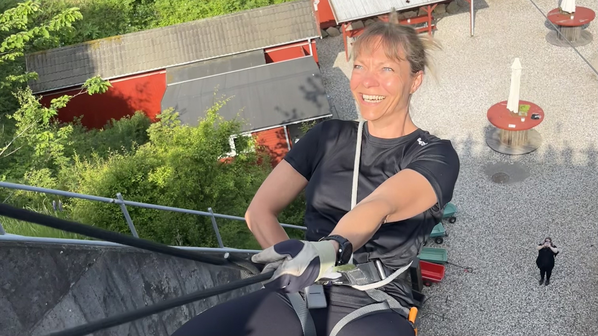 Abseilen im Freiluftzentrum Sprækkebjerg