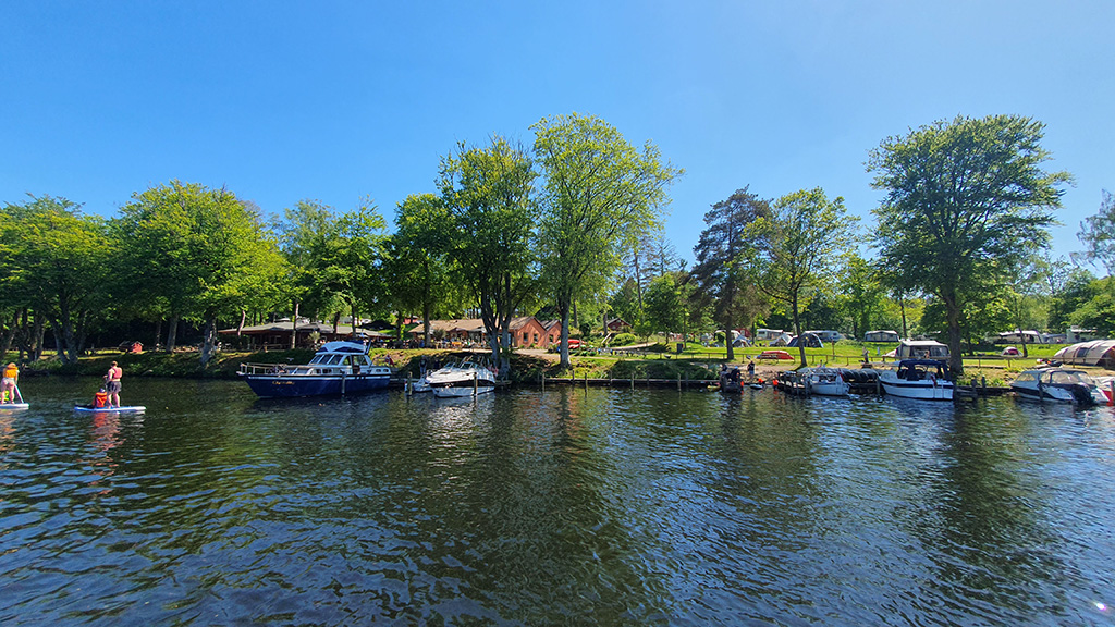 Campingplatz Skyttehuset, direkt am Wasser