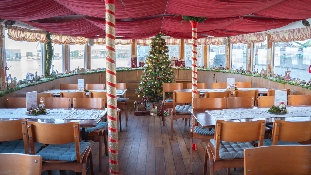 Weihnachtsschiff Svanen