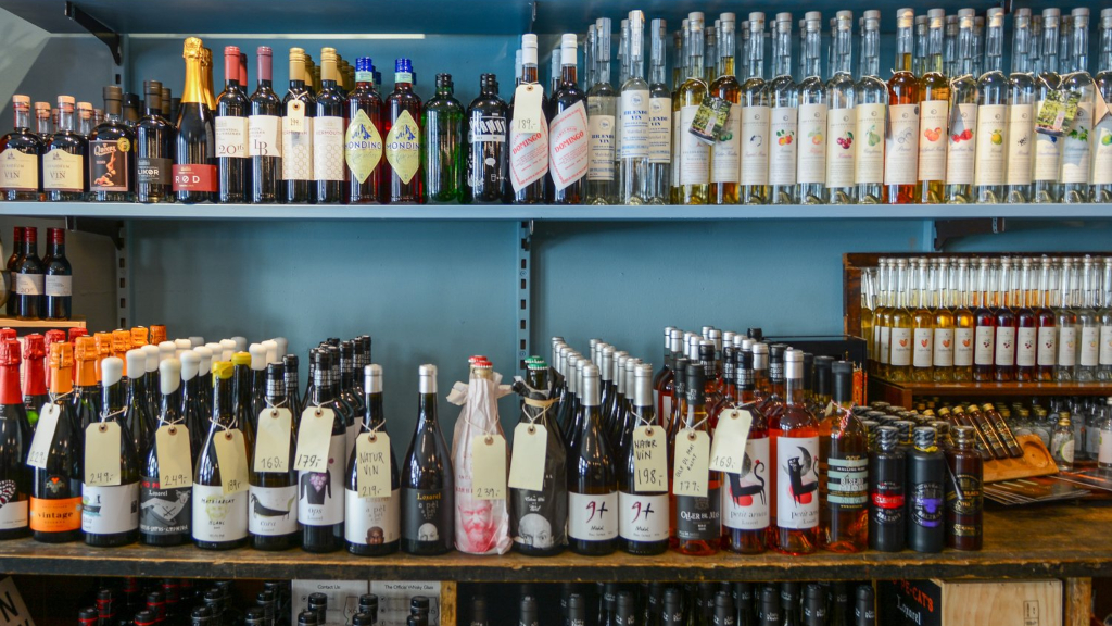 Købmandsgaarden is the guarantor of a wide selection of, among other things, locally-produced spirits.