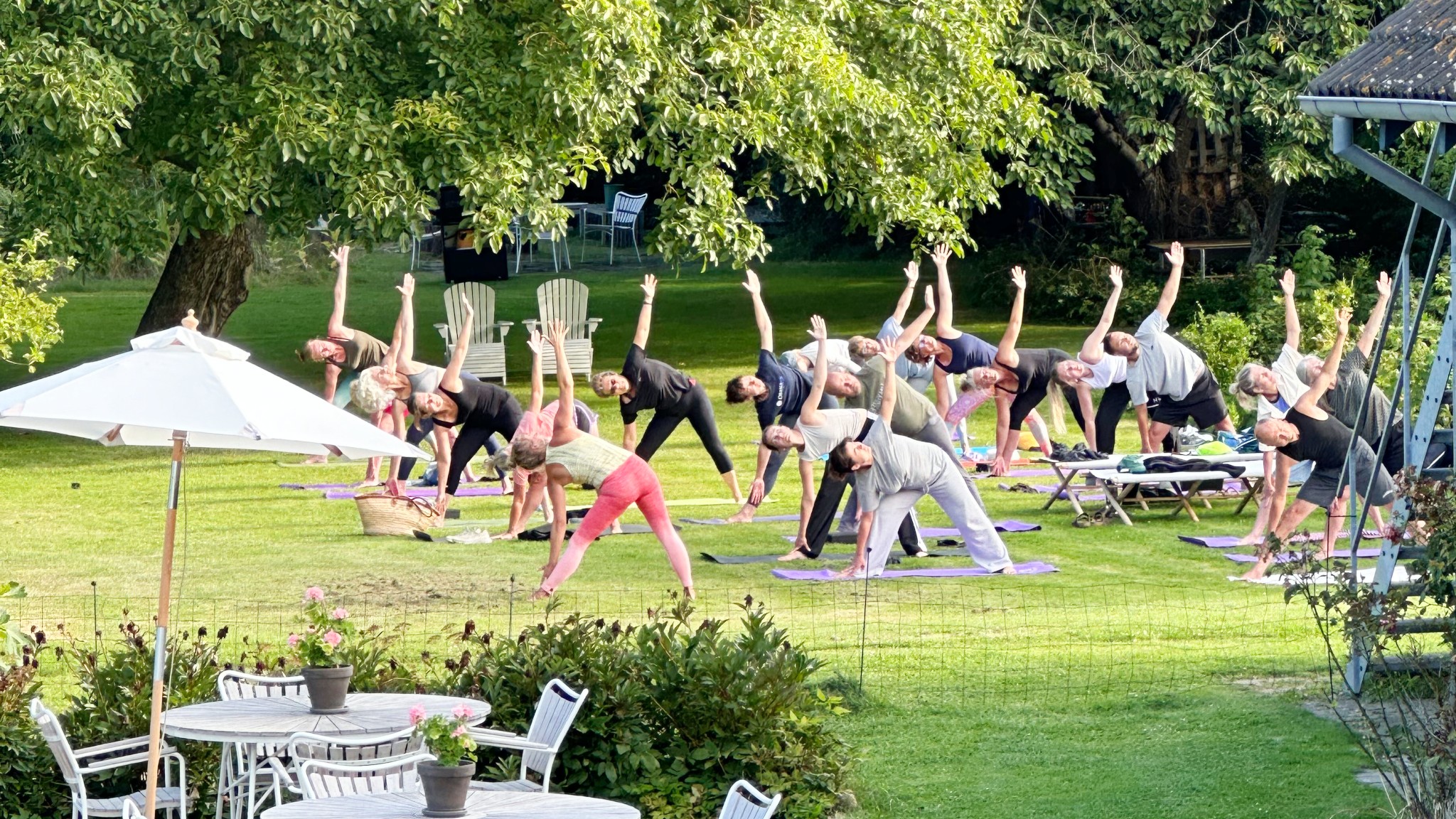 Summer yoga at Aggershøj Pensionat on Ærø