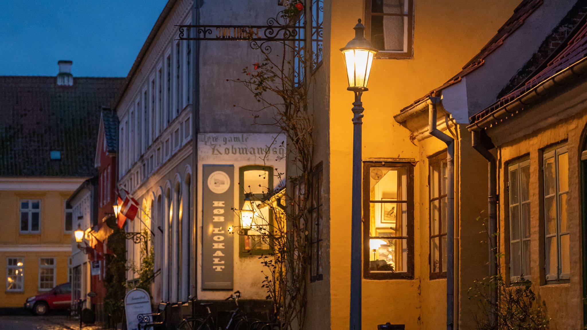 Ærøskøbing by i mørke