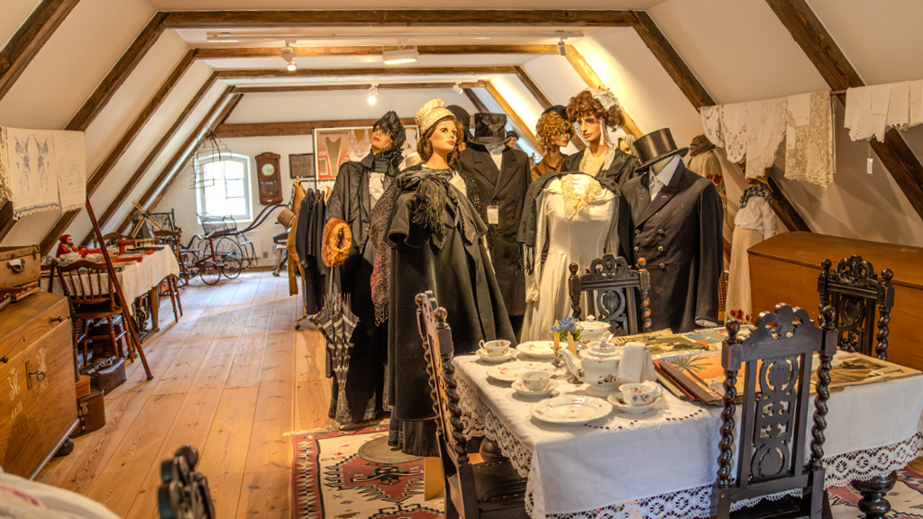 Kleidersamlung auf Rundemølle Museum