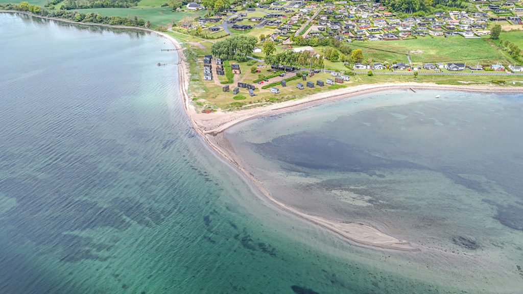 The beach at Skarrev Strand seen from above