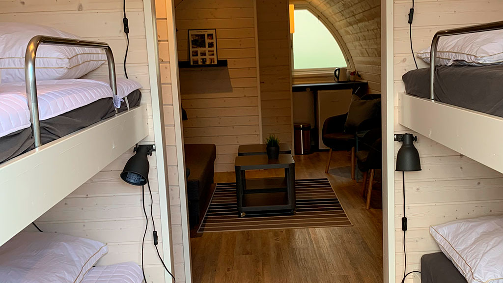 Danhostel Rødding - runde hytter inde